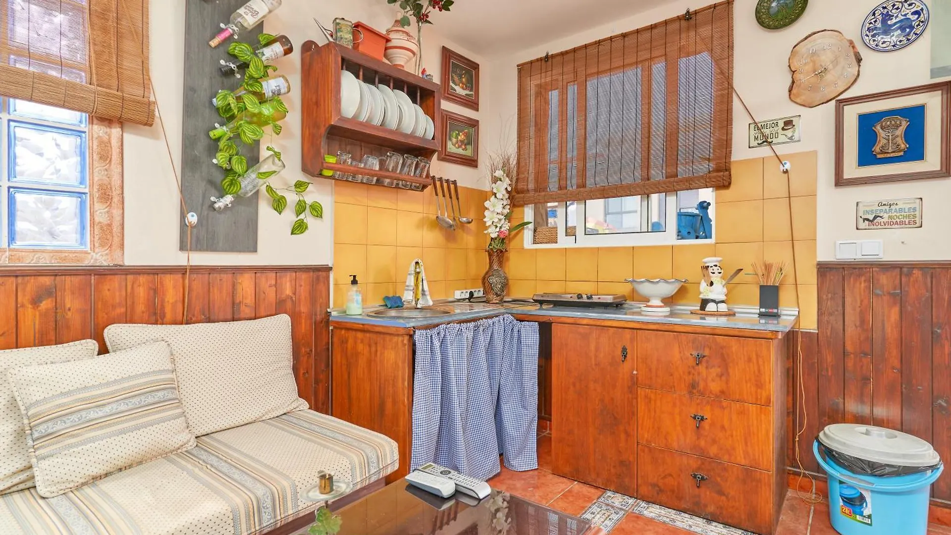 Yaiza Apartment Nerja 0*,